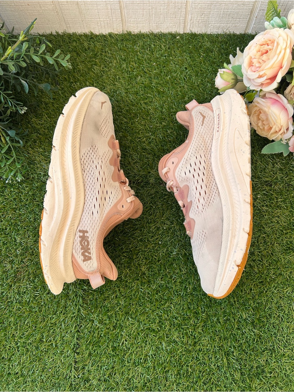 HOKA
Kawana 2 Sneakers women size 7.5 preowned - Picture 6 of 16